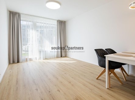 Pronájem bytu, 2+kk, 82 m²