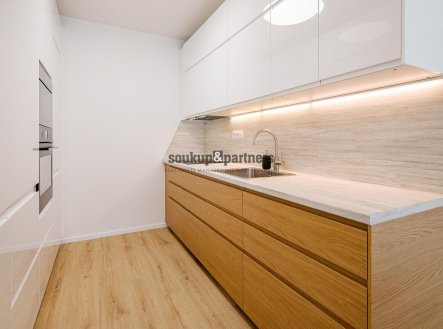 Pronájem bytu, 2+kk, 86 m²