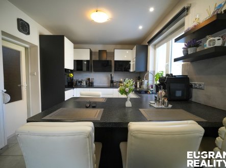 Prodej domu/vily, 216 m²
