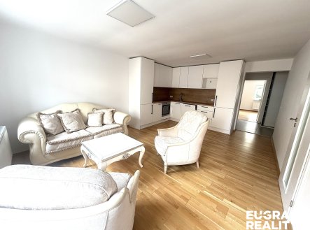 Prodej domu/vily, 473 m²