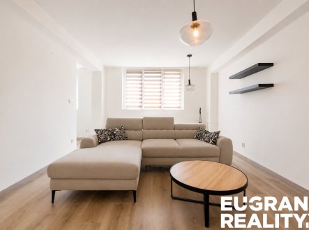 Pronájem bytu, 2+kk, 68 m²