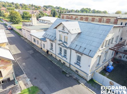 Prodej komerčního objektu, výroba, 2 400 m²