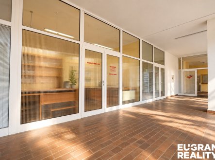Pronájem kanceláře, 57 m²