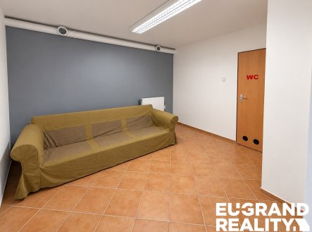 Pronájem obchodní prostory, 65 m²