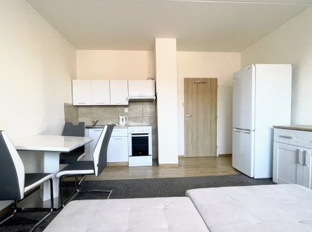 Pronájem bytu, 2+kk, 43 m²