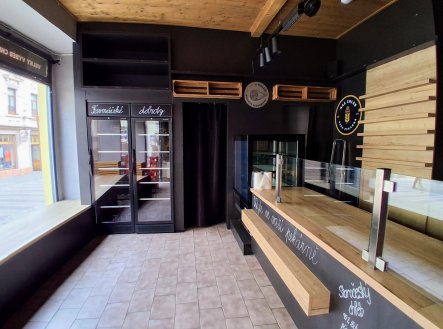 Pronájem obchodní prostory, 68 m²