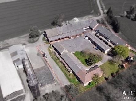 Prodej zemědělského objektu, 9 400 m²