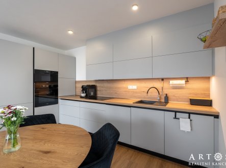 Prodej bytu, 3+kk, 95 m²