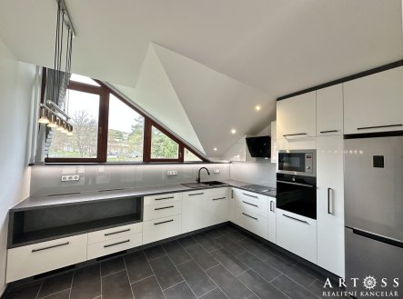 Pronájem bytu, 3+kk, 68 m²