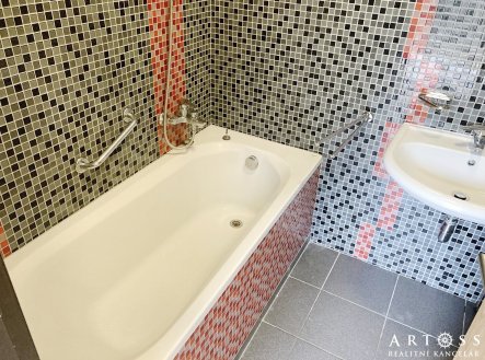 Pronájem bytu, 1+kk, 32 m²