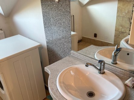 Pronájem bytu, 1+kk, 42 m²