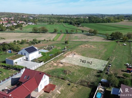 Prodej pozemku pro bydlení, 740 m²