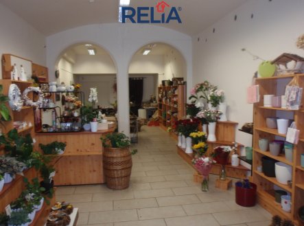Pronájem obchodní prostory, 80 m²