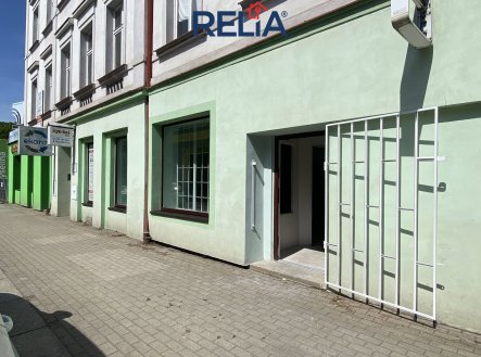 Pronájem obchodní prostory, 70 m²