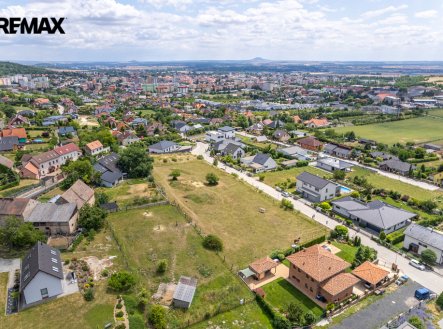 Prodej pozemku pro bydlení, 1 042 m²