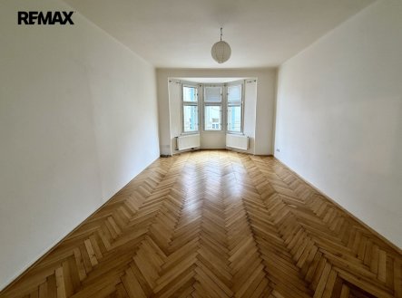 Pronájem bytu, 2+1, 77 m² obrázek