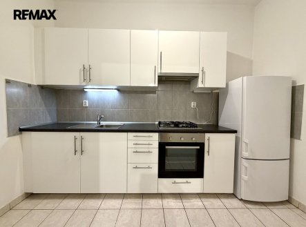 Pronájem bytu, 2+1, 77 m²