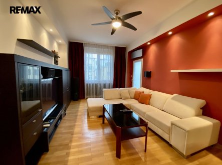 Pronájem bytu, 2+1, 72 m²
