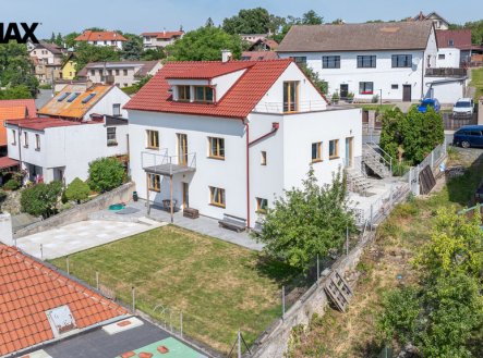 Pronájem domu/vily, 203 m²