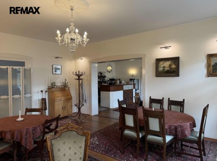 Prodej restaurace, 377 m²
