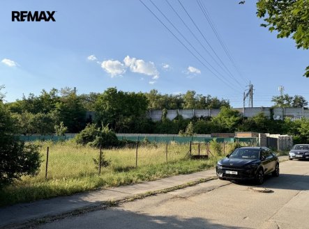Prodej pozemku pro komerční výstavbu, 1 500 m²