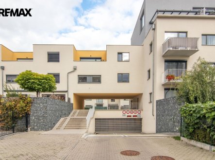 Pronájem bytu, 4+kk, 89 m²