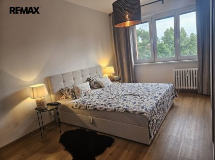 Pronájem bytu, 2+1, 56 m²