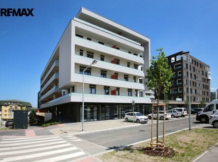 Pronájem bytu, 1+kk, 44 m²