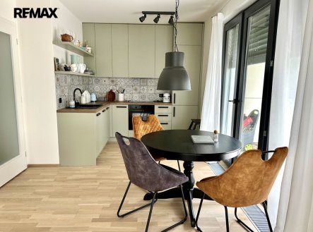 Pronájem bytu, 2+kk, 46 m²
