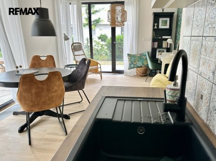 Pronájem bytu, 2+kk, 46 m²