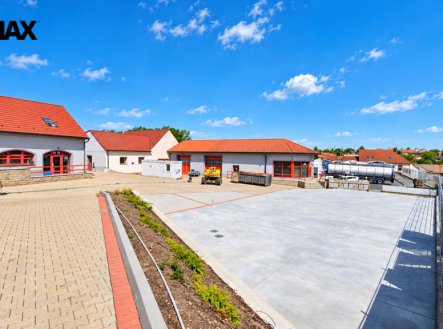 Pronájem obchodní prostory, 170 m²