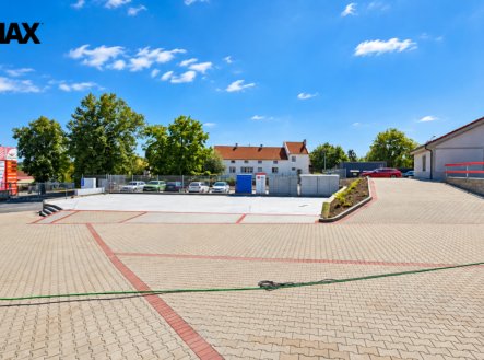 Pronájem obchodní prostory, 170 m²