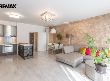 Pronájem bytu, 3+kk, 69 m²