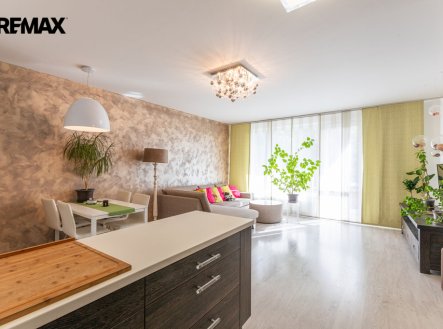 Pronájem bytu, 3+kk, 69 m²