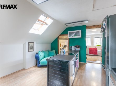 Pronájem bytu, 4+kk, 78 m²