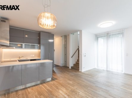 Pronájem domu/vily, 179 m²