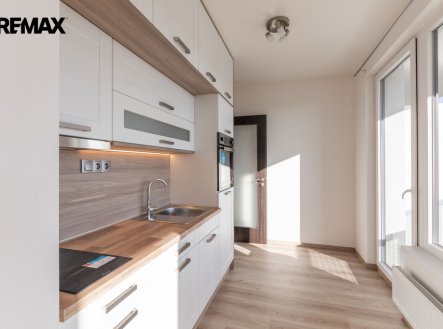 Pronájem bytu, 1+kk, 27 m²