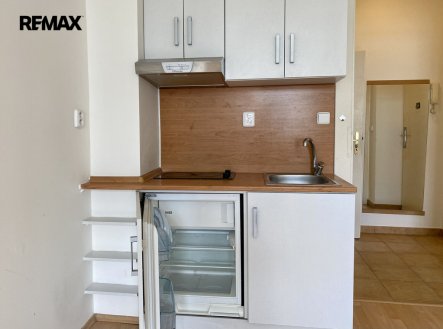 Pronájem bytu, 1+kk, 24 m²