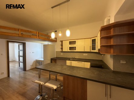 Pronájem bytu, 2+kk, 40 m²