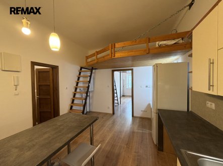 Pronájem bytu, 2+kk, 40 m²