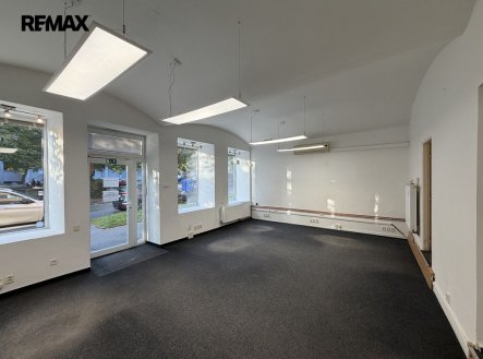 Pronájem obchodní prostory, 158 m²