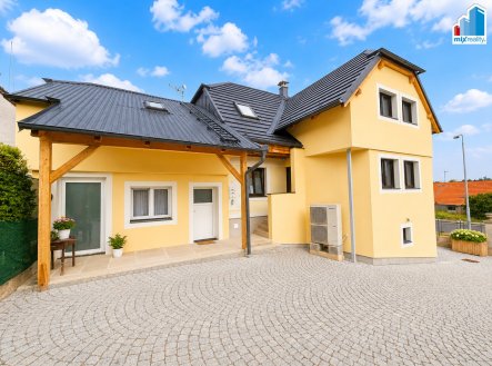 Pronájem bytu, 2+kk, 38 m² obrázek