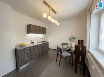 Pronájem bytu, 2+1, 55 m²
