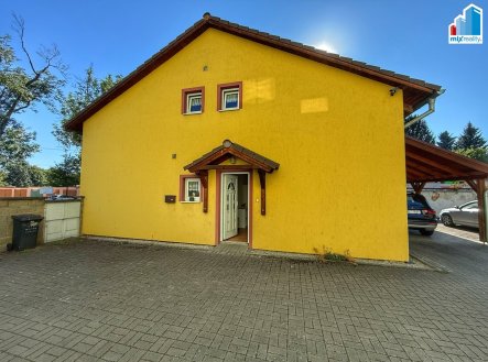 Pronájem bytu, 3+kk, 110 m²