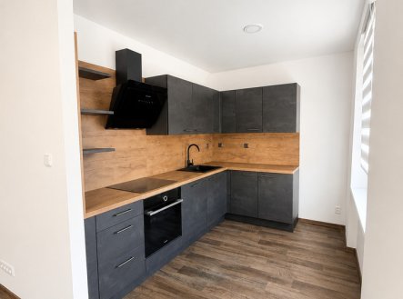Pronájem bytu, 2+kk, 65 m²