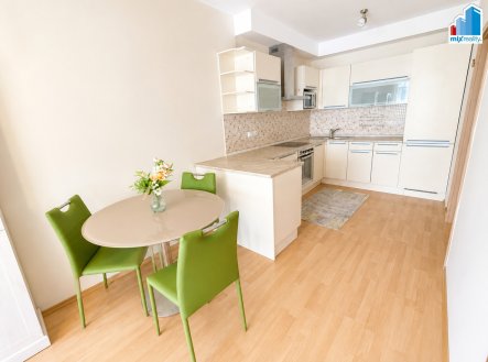 Pronájem bytu, 2+kk, 53 m²