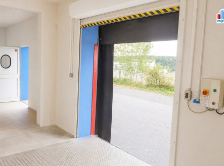 Pronájem komerčního objektu, sklad, 315 m²