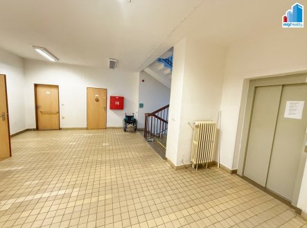 Pronájem bytu, 2+1, 48 m²