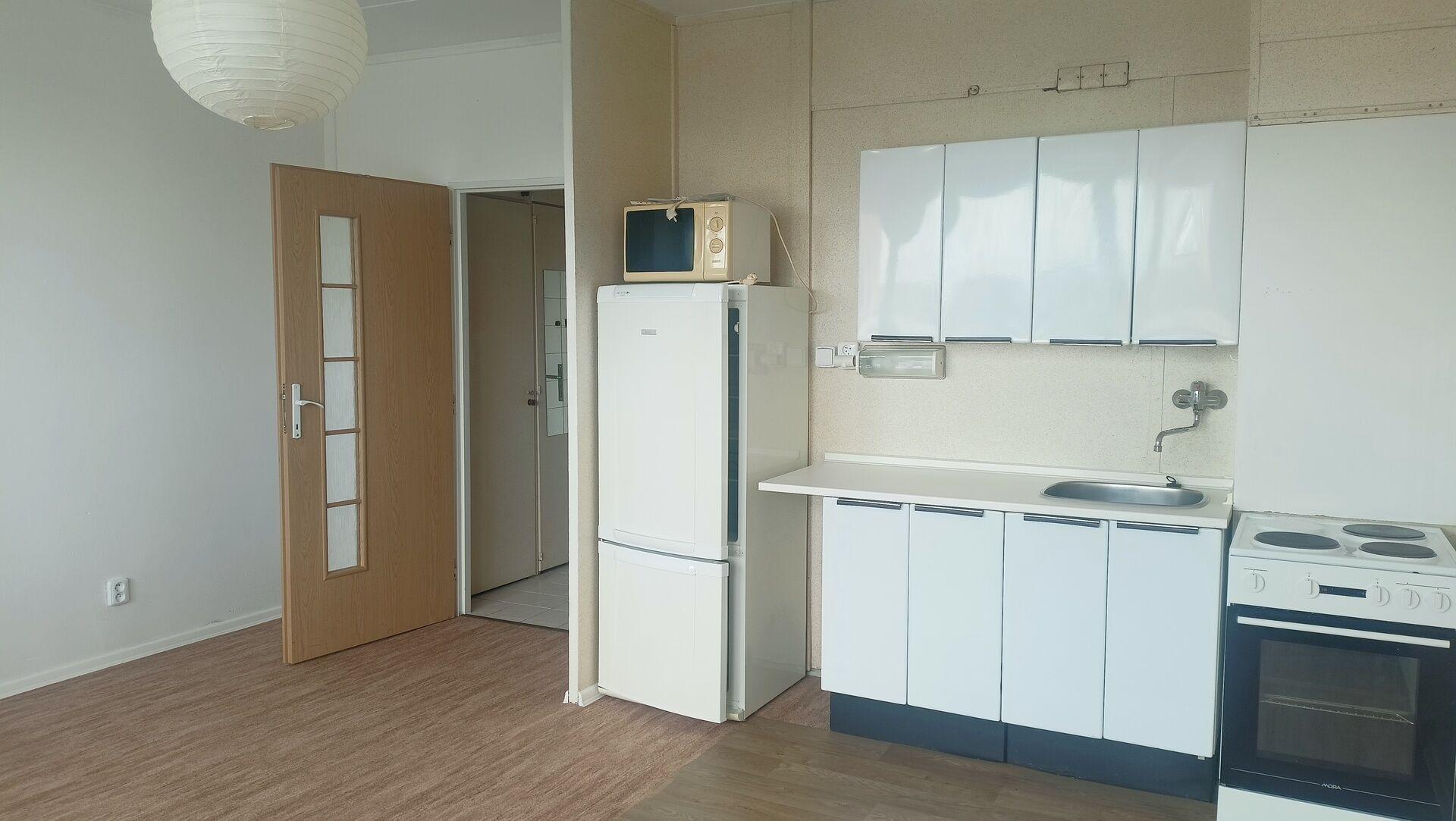 Pronájem bytu 1+kk s lodžií v jedné z nejoblíbenějších lokalit Plzně – u Boleveckých rybníků.