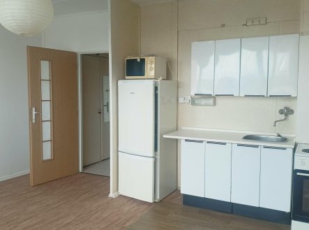 Pronájem bytu, 1+kk, 32 m²